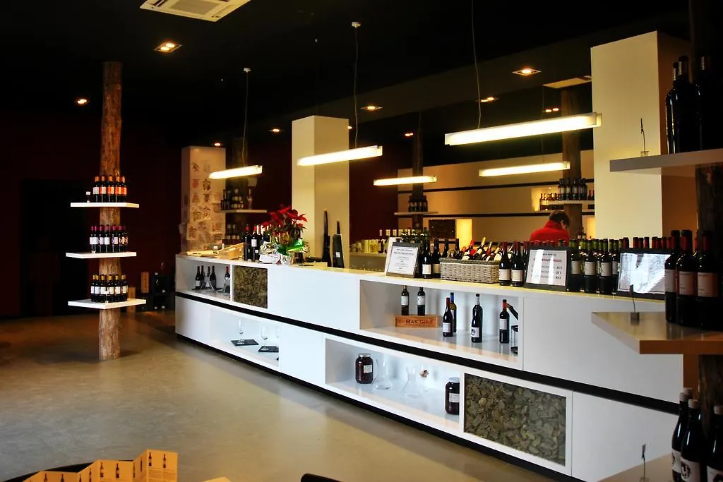 Buil & Gine Wine Hotel Gratallops